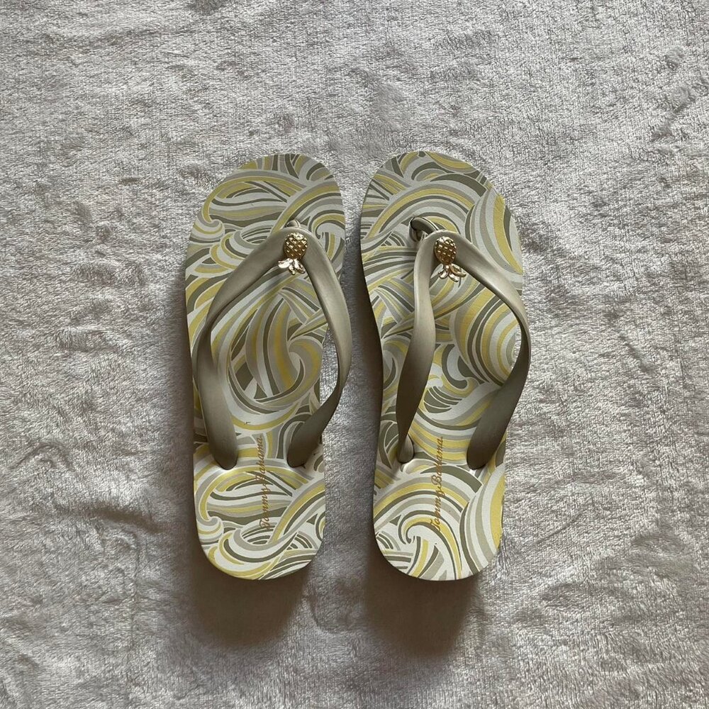 Tommy Bahama Flip Flop Sandals